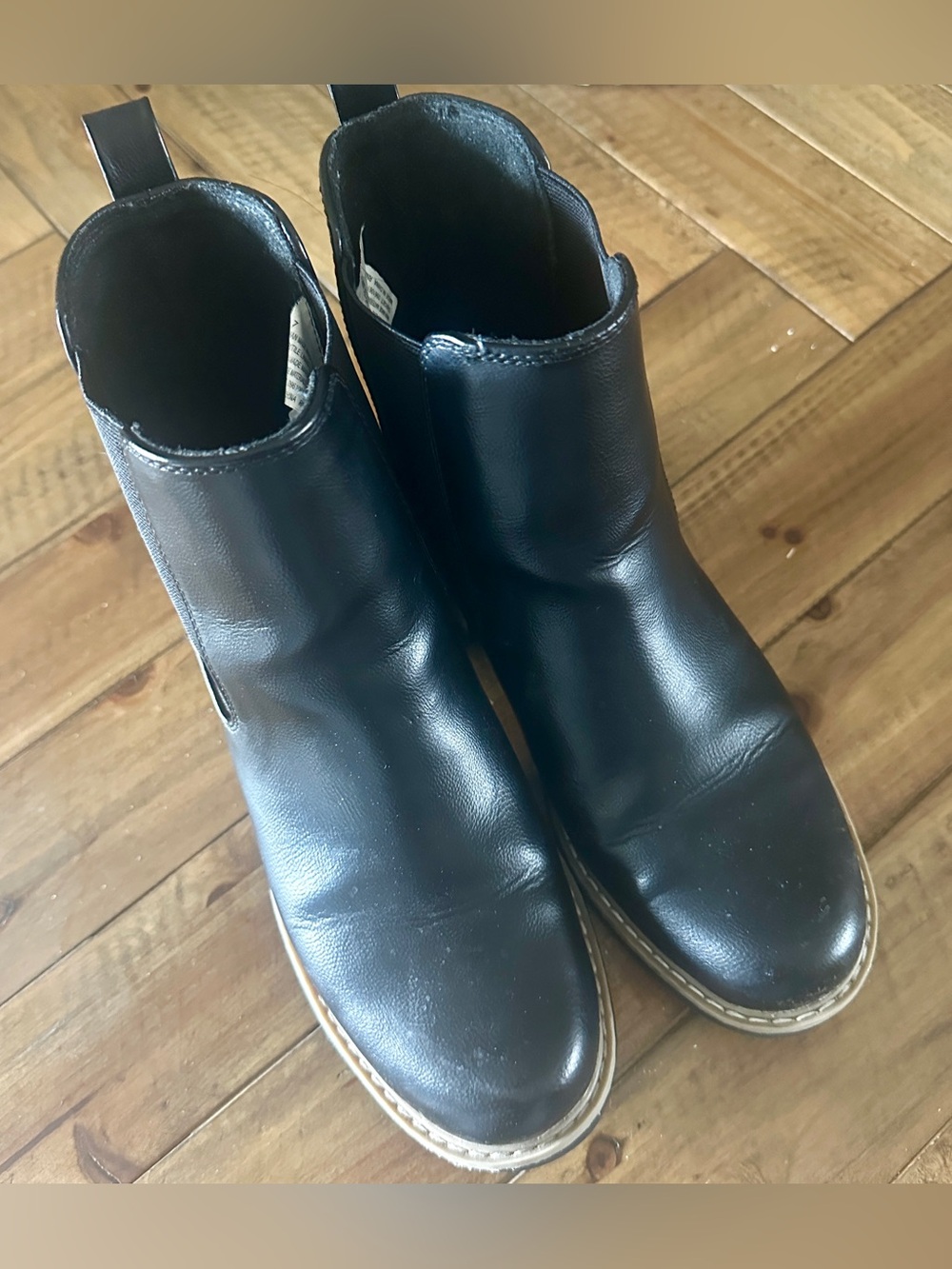 Universal Thread Black Chelsea Style Boots